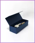 Box-Celebração-garrafa-sobre-a-caixa